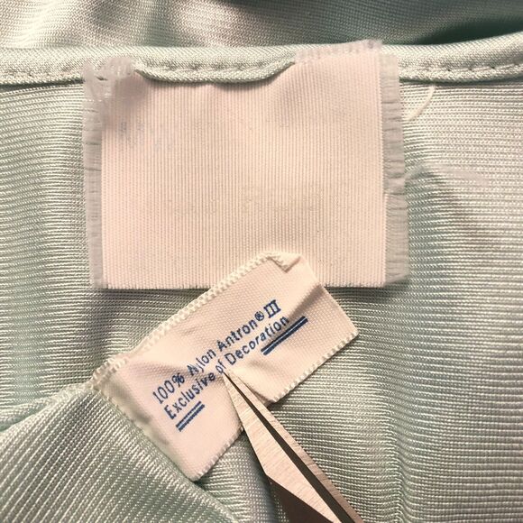 Montgomery Ward Semi Sheer Satin Robe Embroidered Trim Button Small Vintage - Picture 10 of 11